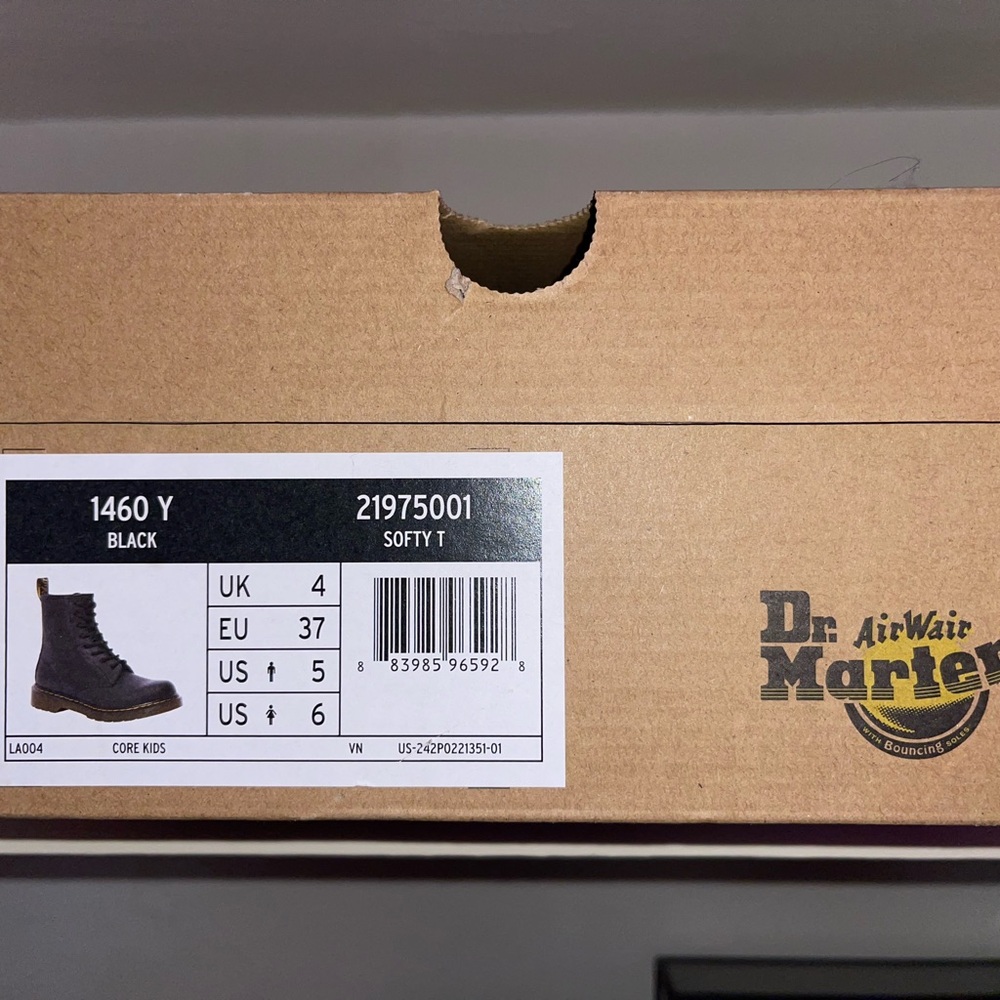 Dr. Martens 1460 Y Black Boots